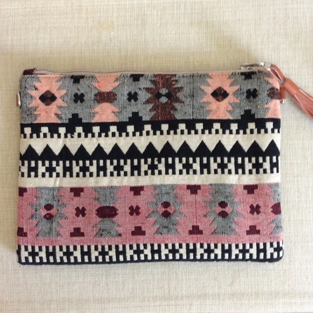NWOT Page and Co Collection Turkish Rug Clutch